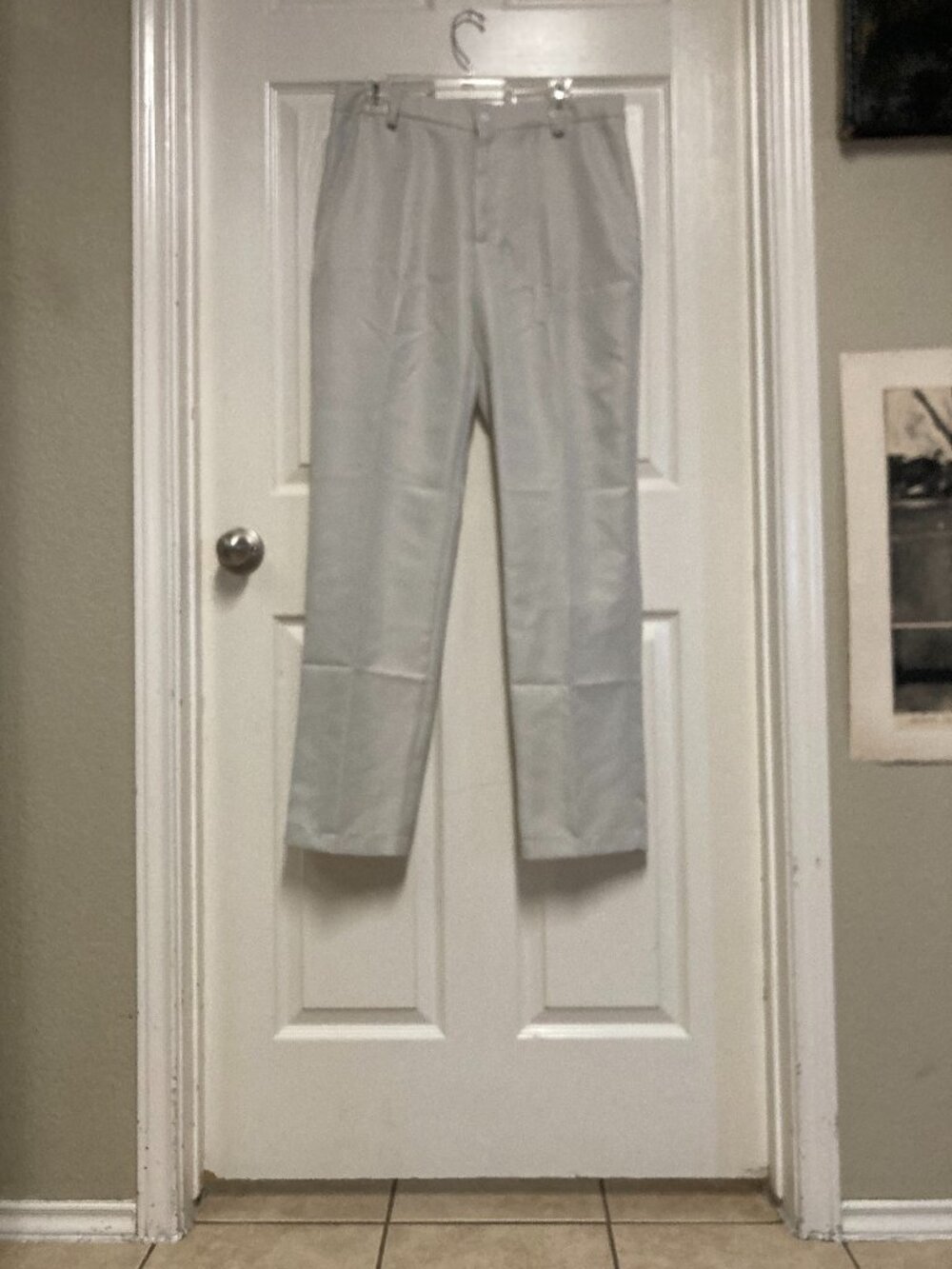Men's dress pants no brand white size medium